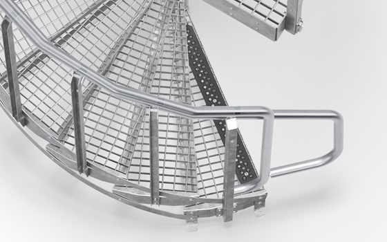 Kontrastmarkierung für Spindeltreppe